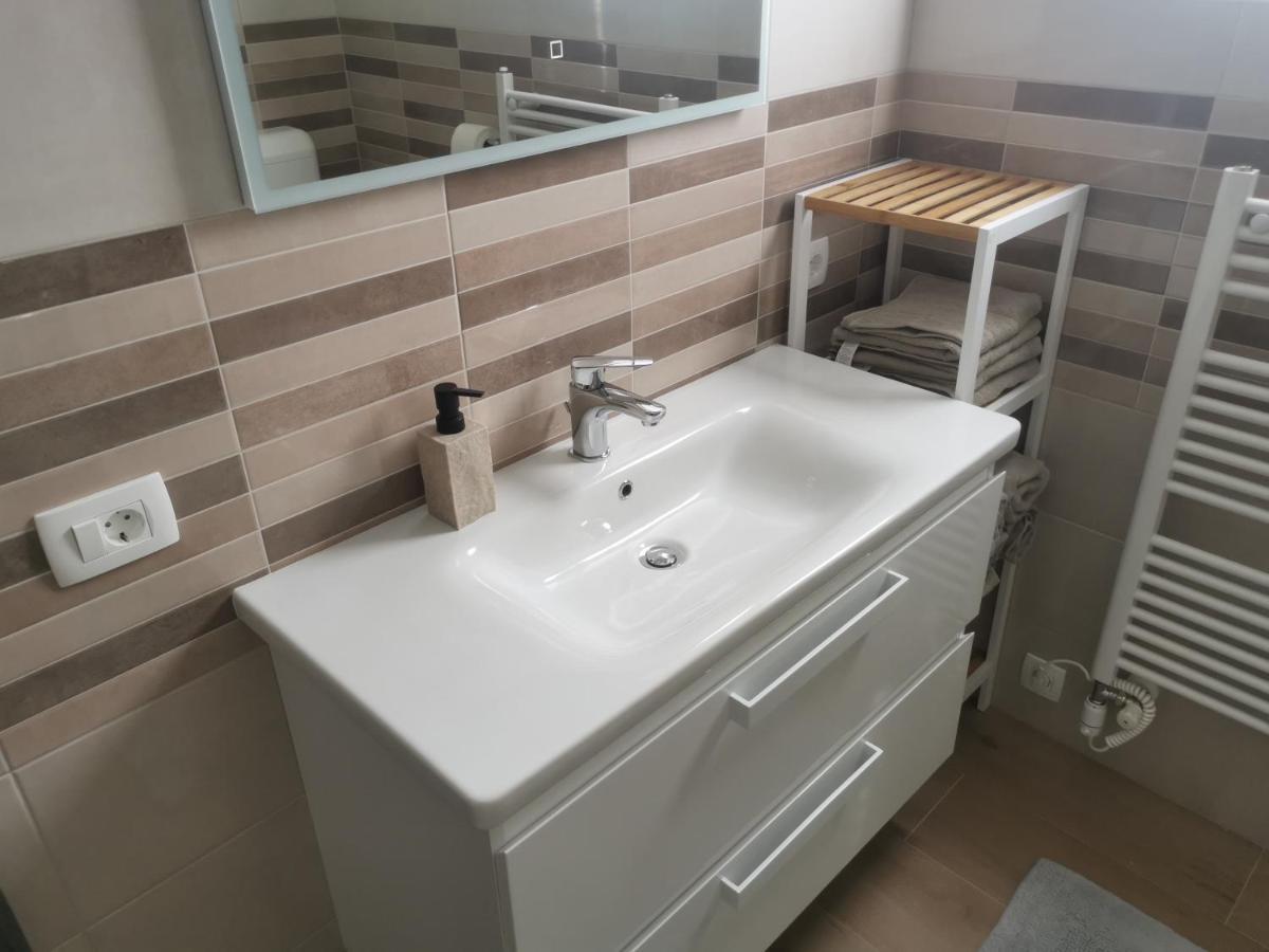 Apartman Marie Čavle Exteriör bild